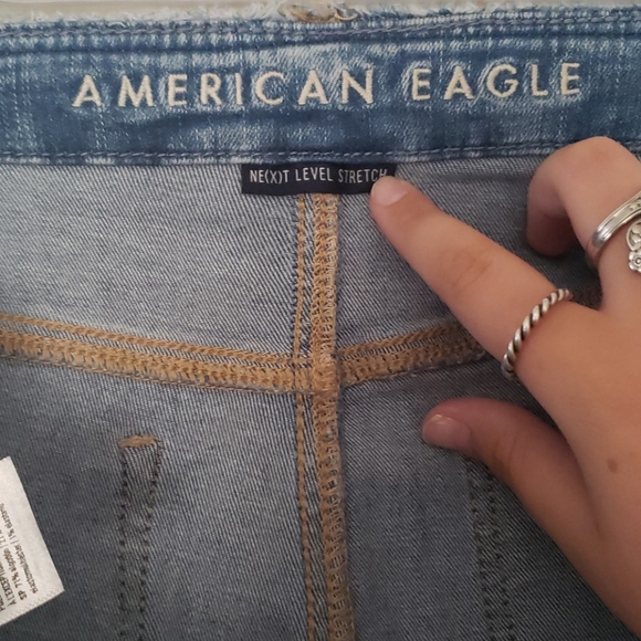 American Eagle Distressed Jeans - Picture 3 of 6